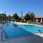 מלון Carina 3*