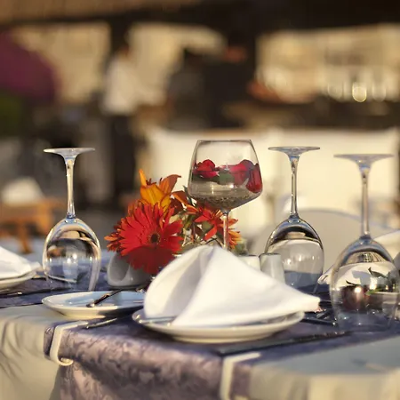 Carina Otel Kuşadası