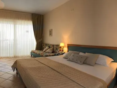 Carina Kusadası