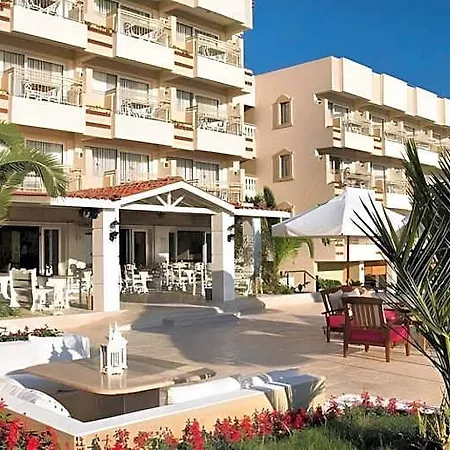 Carina Hotel 3*