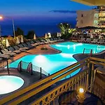 Carina Hotel